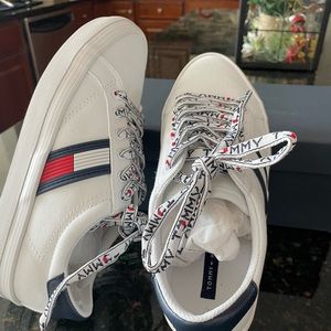 Tommy Hilfiger sneakers